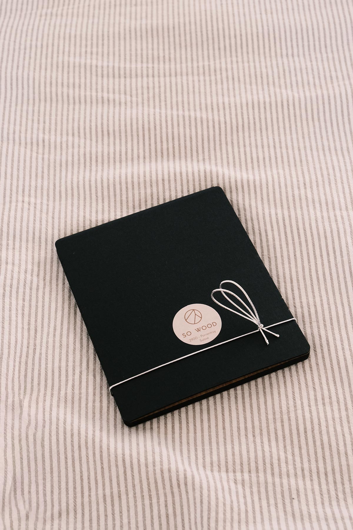 Boule en bois personnalisée « Renne » dans son écrin