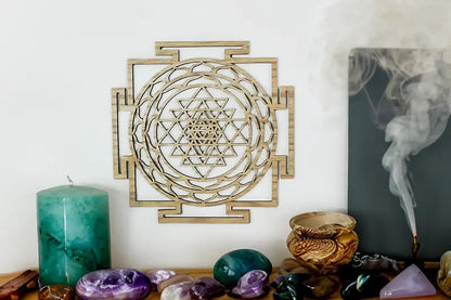 Sri Yantra aus Holz